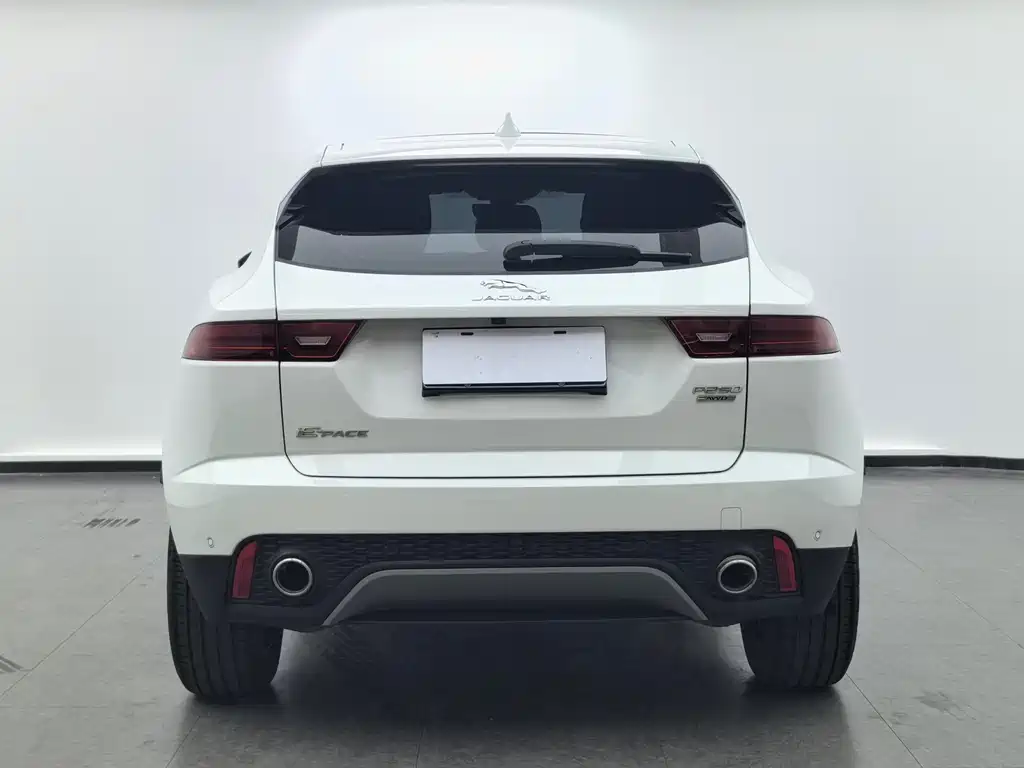 Jaguar E-PACE 2020 — фото 5