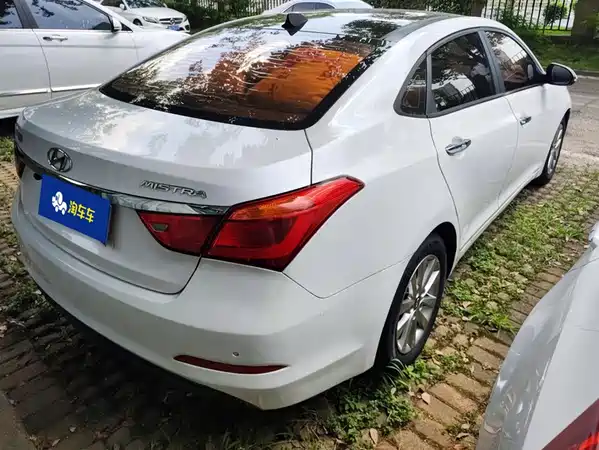 Hyundai Mistra 2015