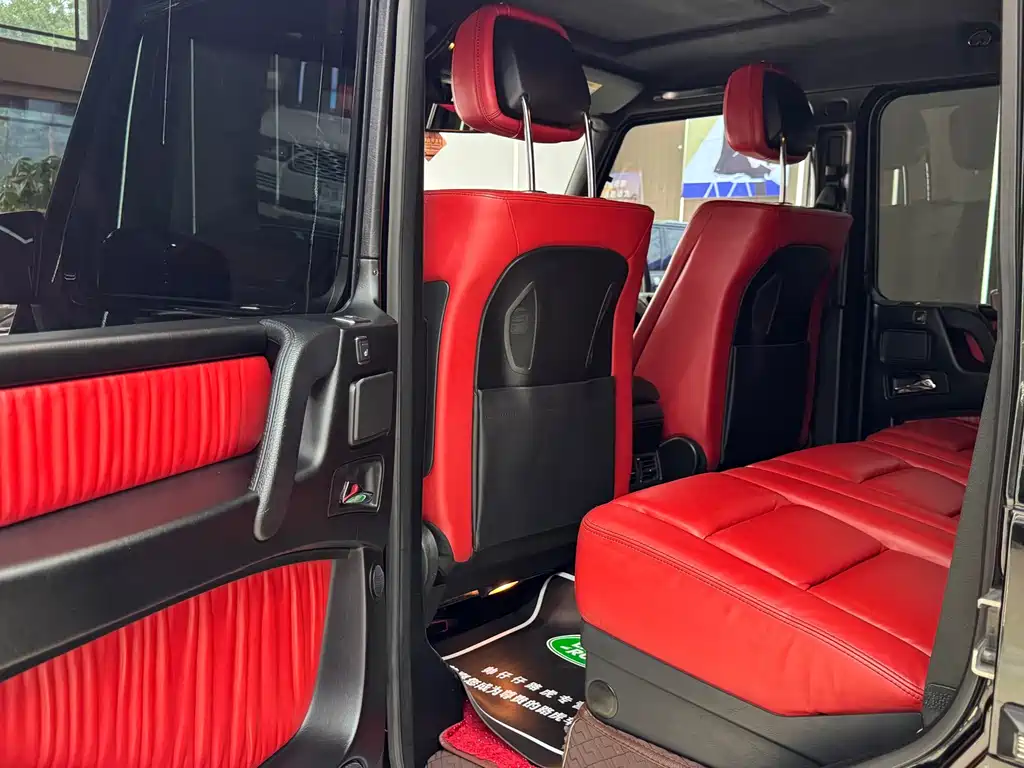 Mercedes-Benz G-Class 2018 — фото 19