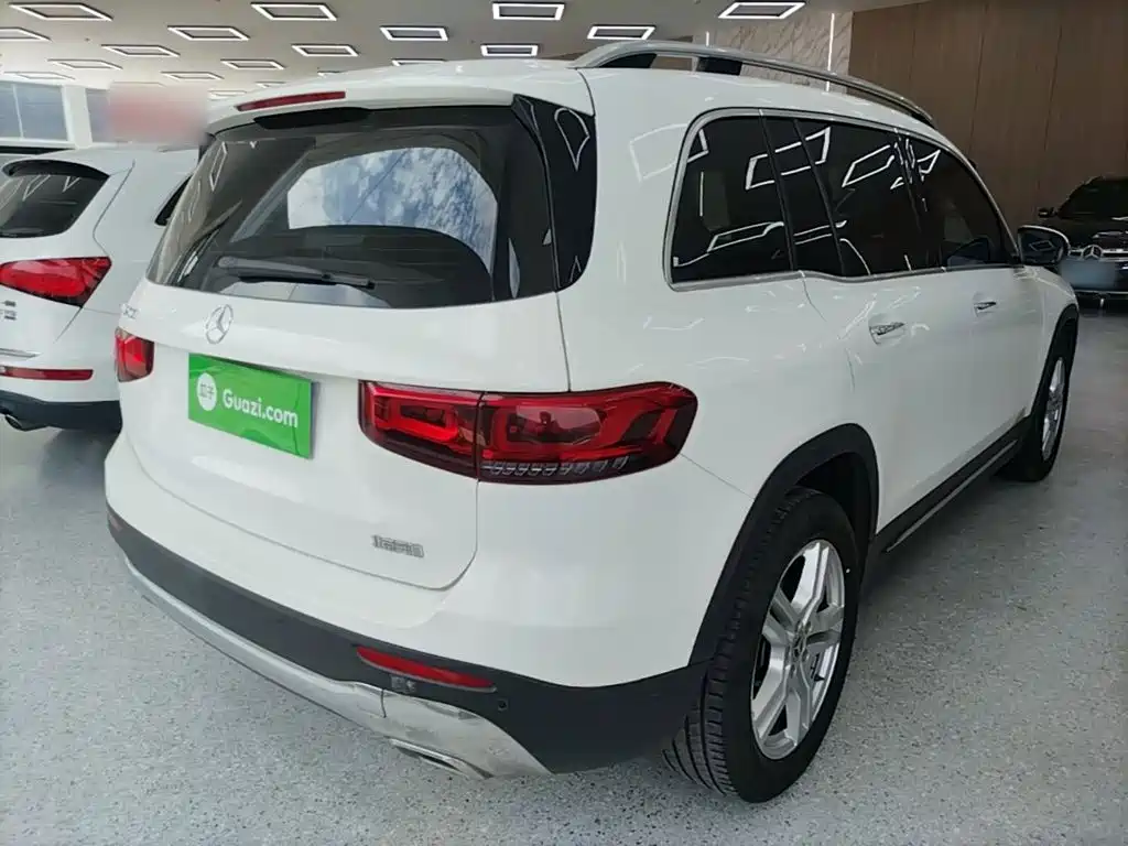 Mercedes-Benz GLB 2021