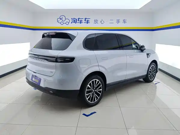 Leapmotor B10 2025