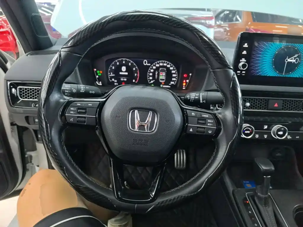 Honda Civic 2023 — фото 11