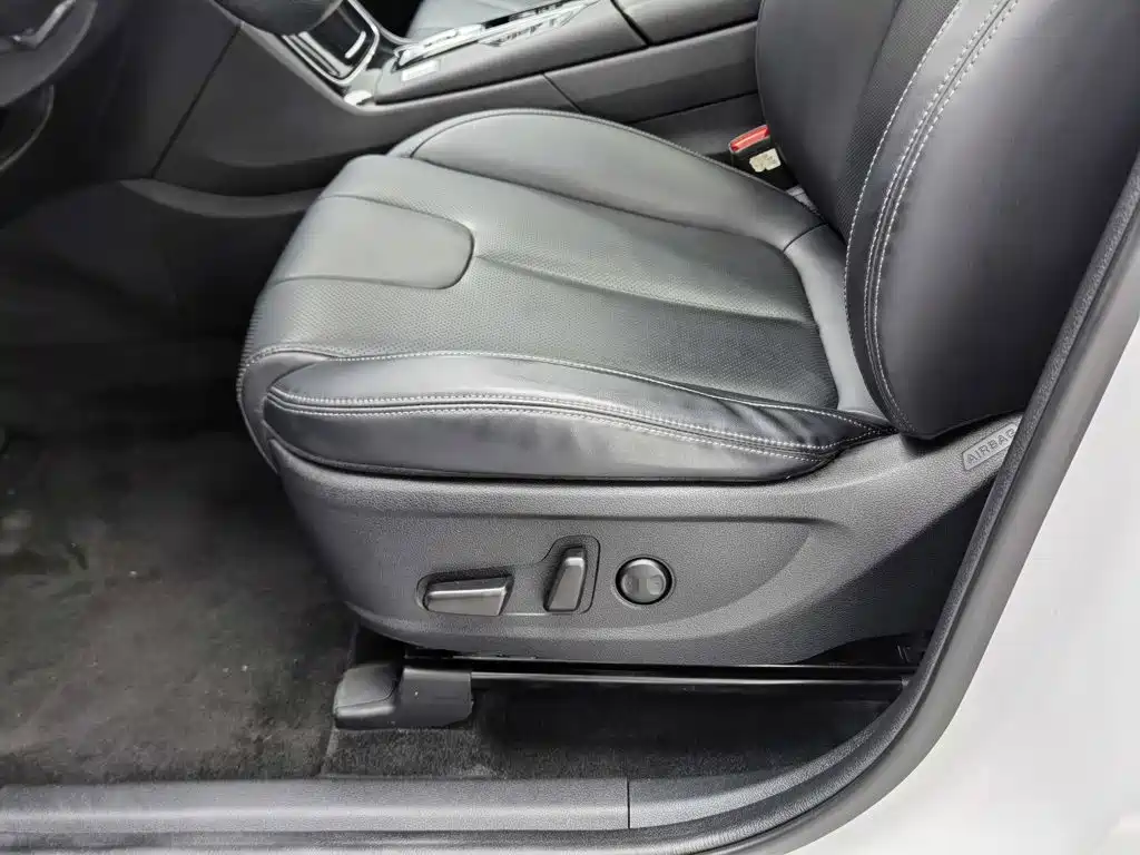 Hyundai Santa Fe 2021 — фото 20