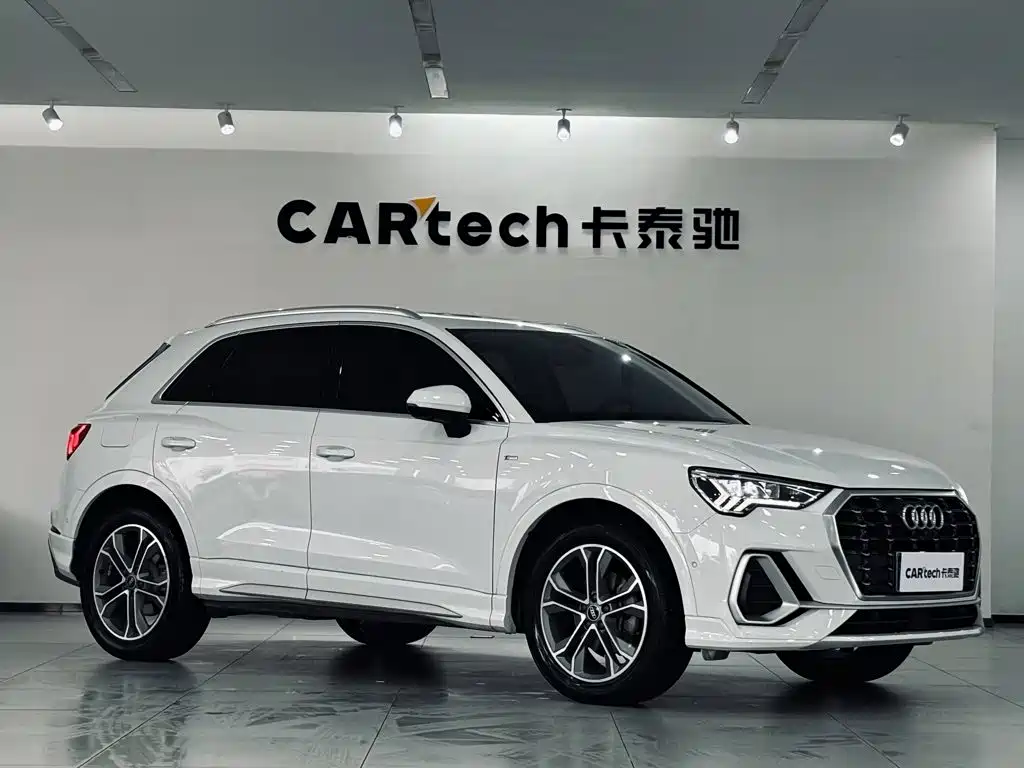 Audi Q3 2021