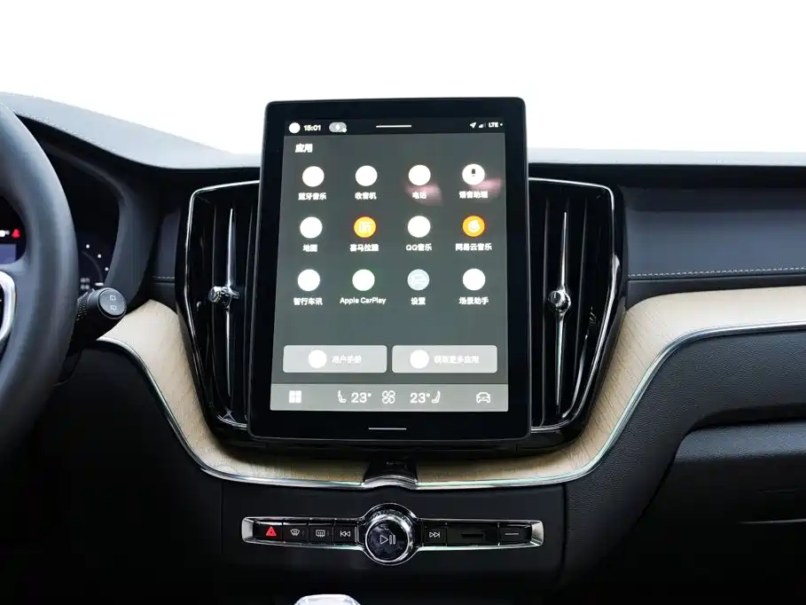 Volvo XC60 Plug-In Hybrid 2025 — фото 11