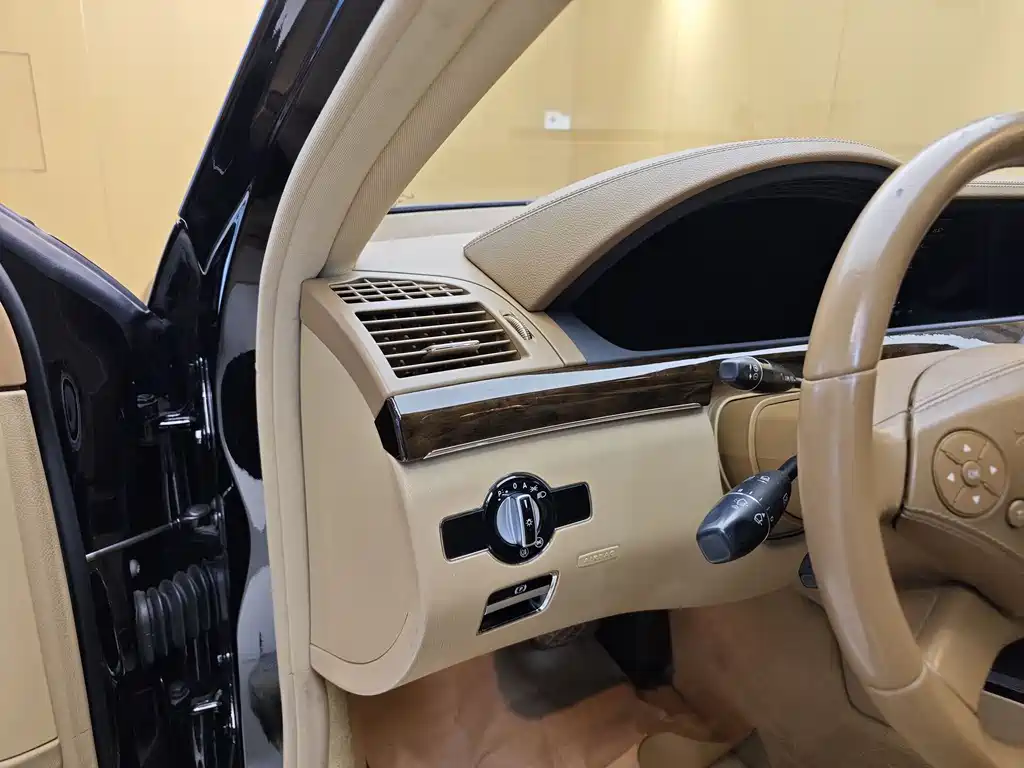 Mercedes-Benz S-Class 2011 — фото 12
