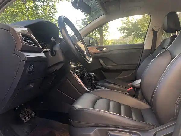 Volkswagen Tharu 2019
