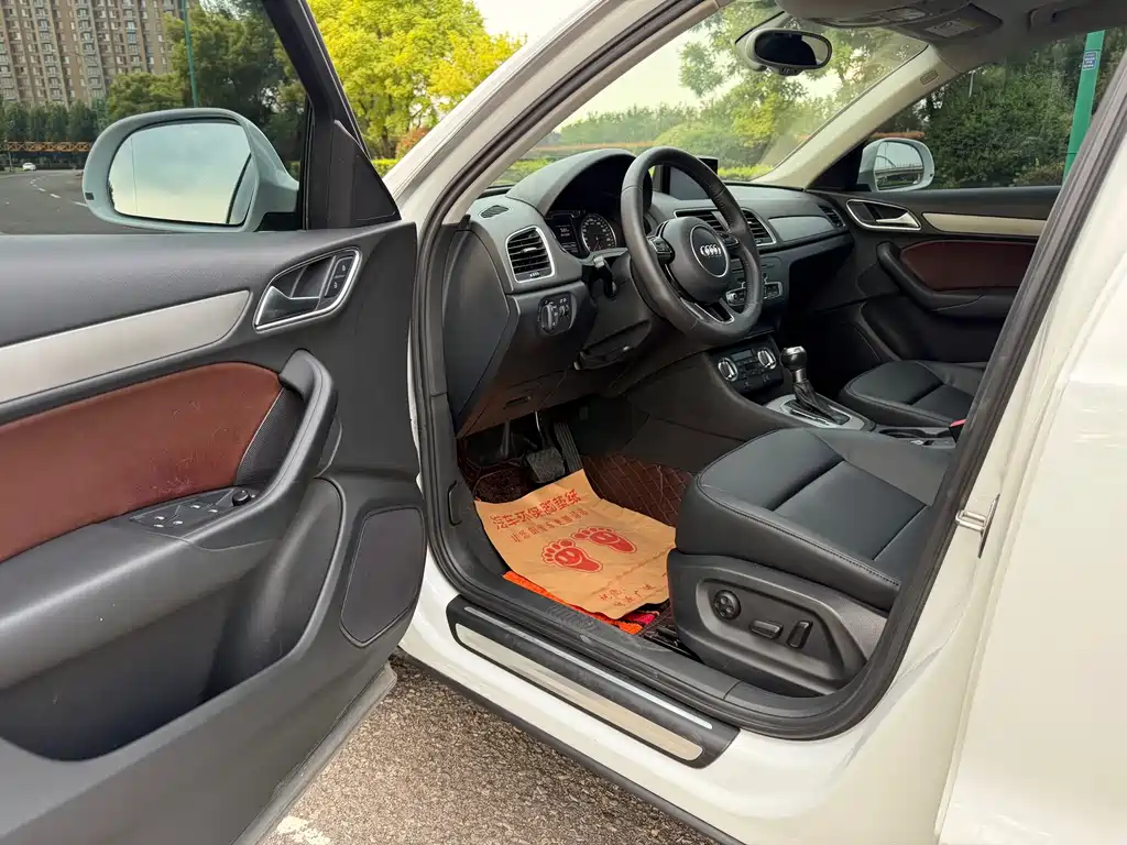 Audi Q3 2014