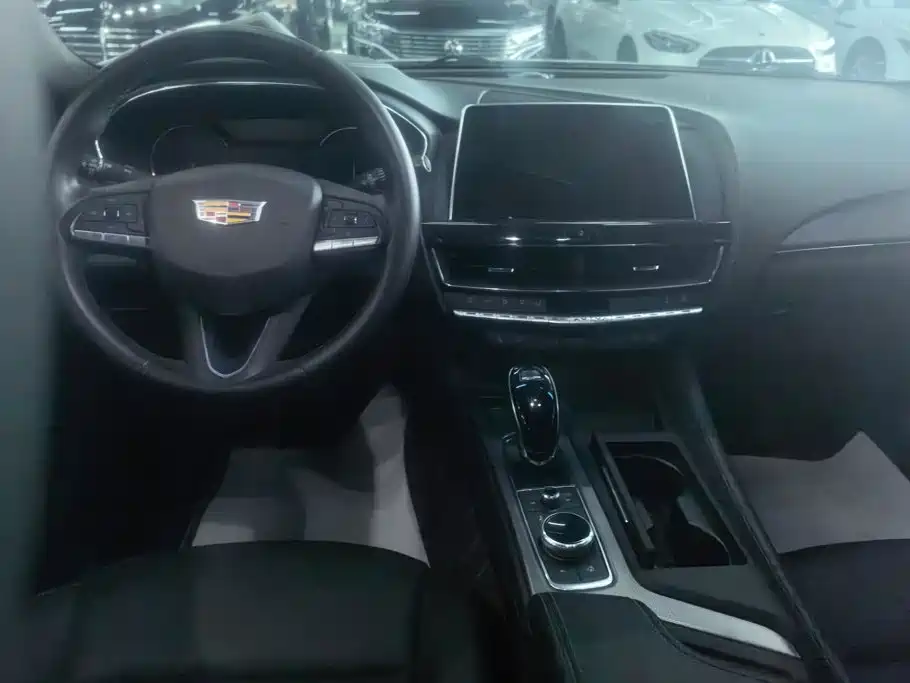 Cadillac CT5 2023 — фото 12