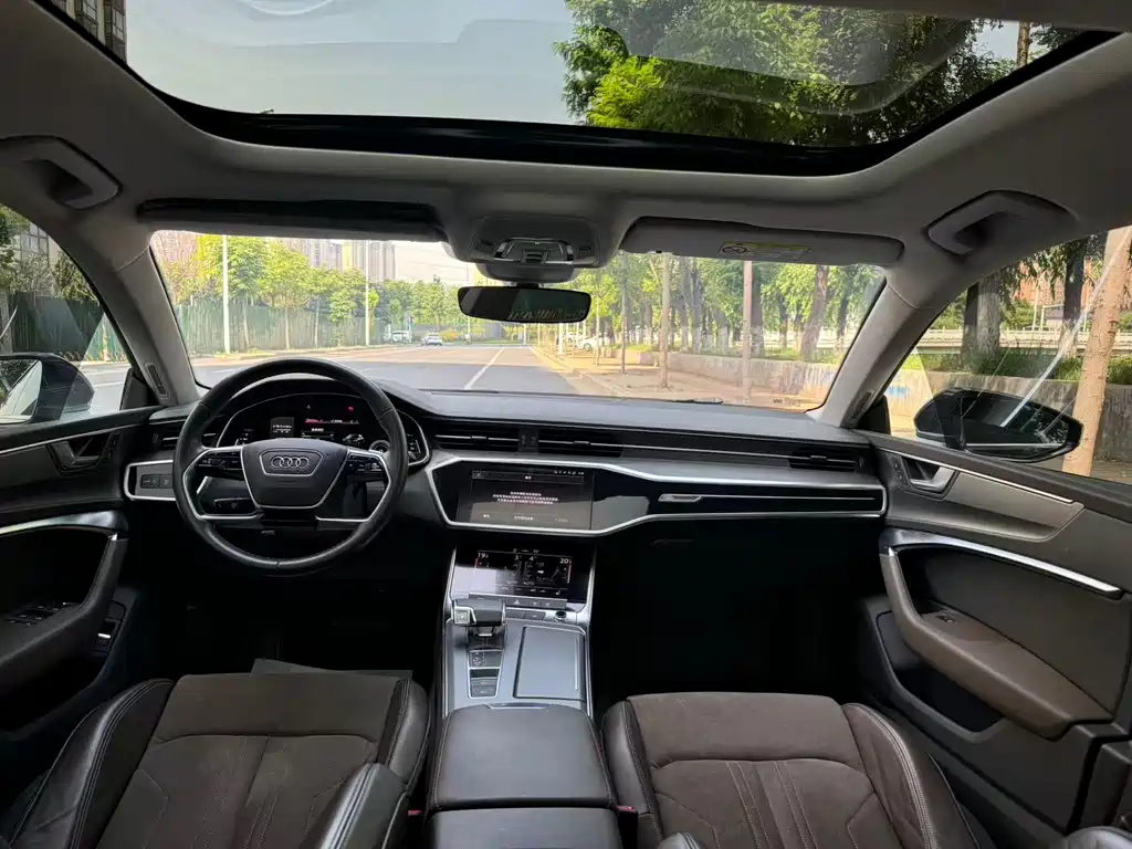 Audi A7L 2023 — фото 10