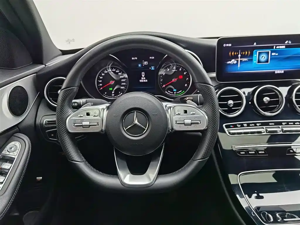 Mercedes-Benz C-Class 2019 — фото 11