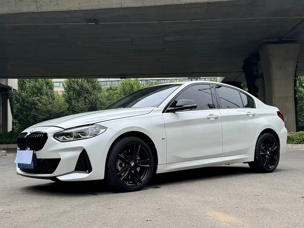 BMW 1 Series 2023