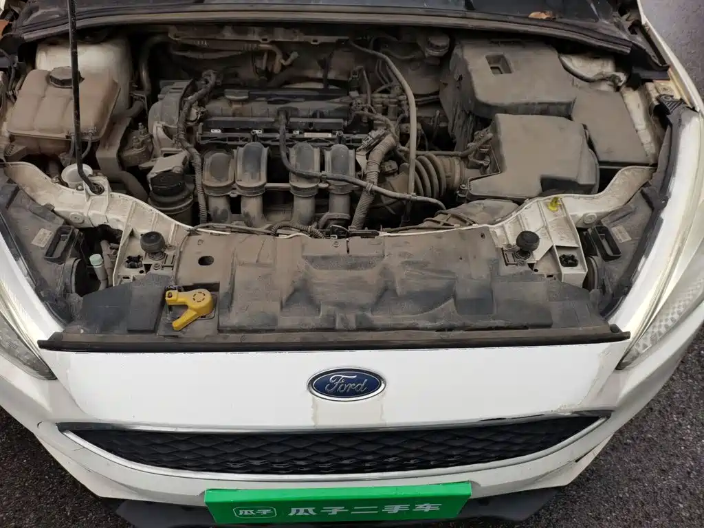 Ford Focus 2015 — фото 11