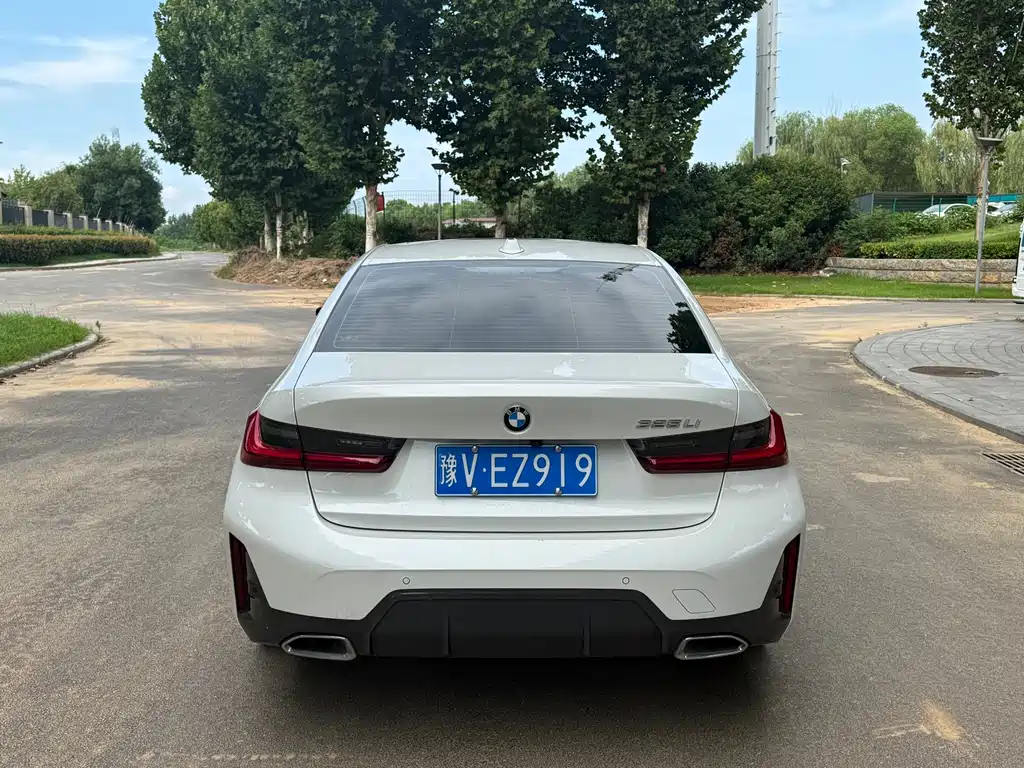 BMW 3 Series 2024