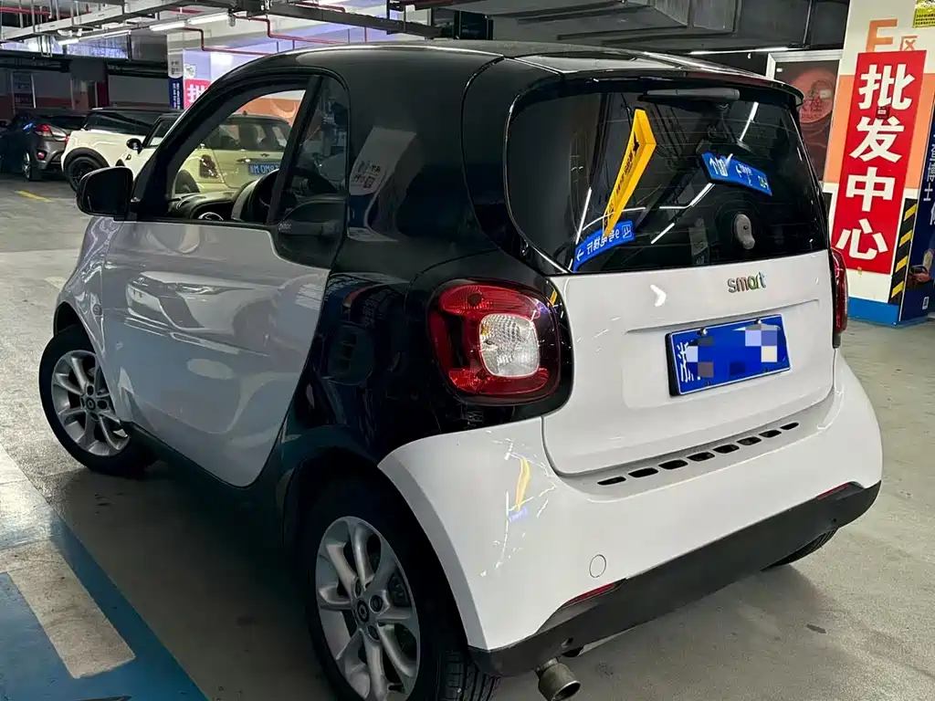 smart Fortwo 2017 — фото 7