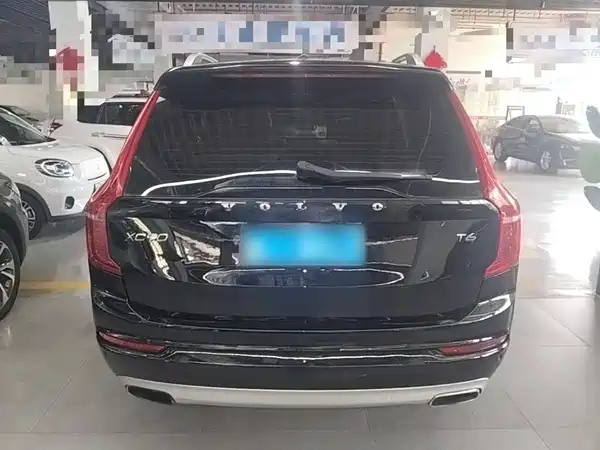 Volvo XC90 2015