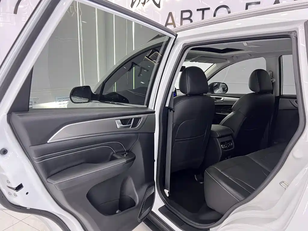 Haval M6 2023 — фото 12