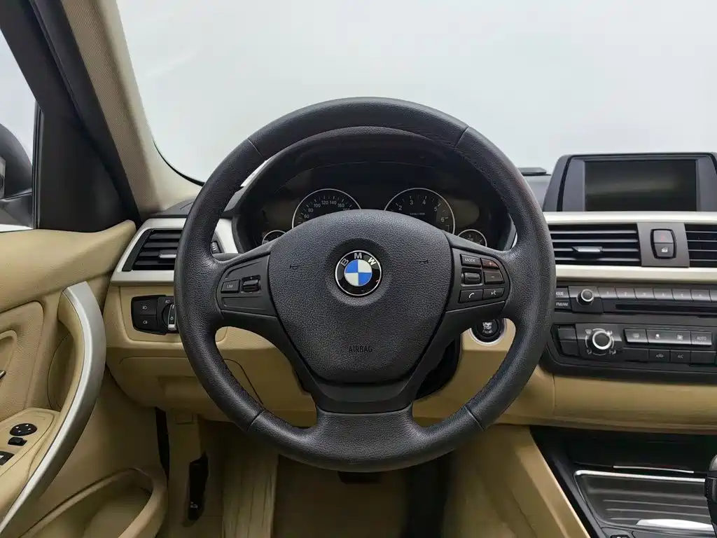 BMW 3 Series 2014 — фото 11
