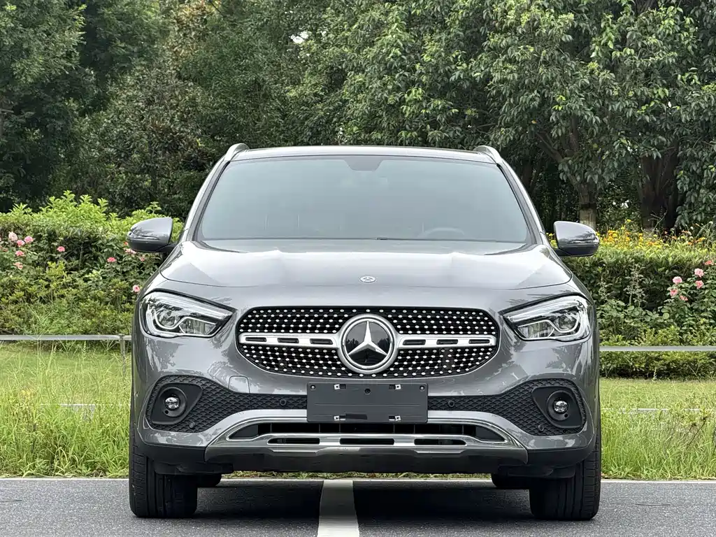 Mercedes-Benz GLA 2021
