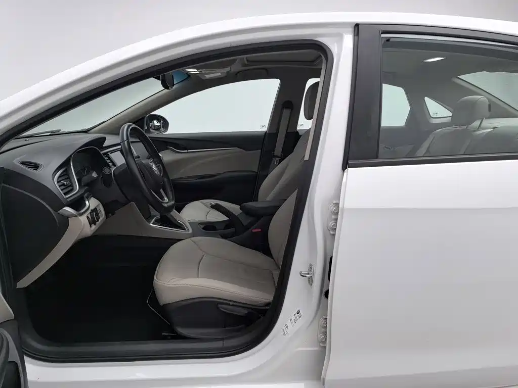 Buick Excelle GT 2019 — фото 10