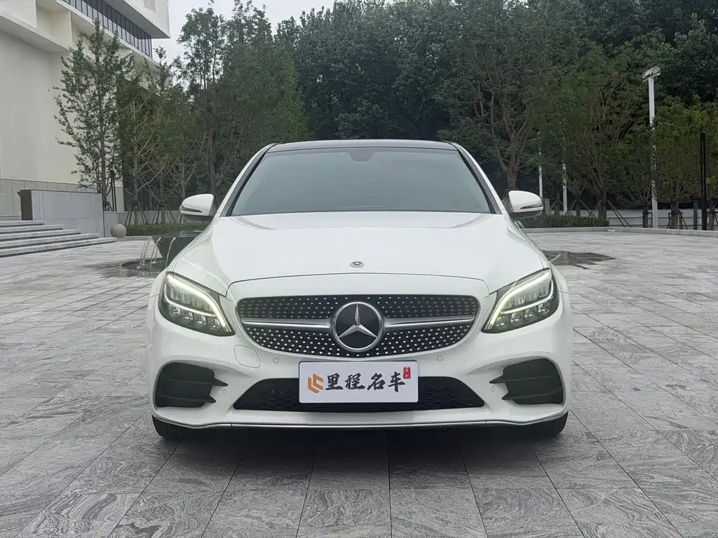 Mercedes-Benz C-Class 2021