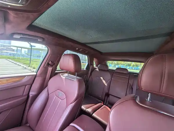 Bentley Bentayga 2021