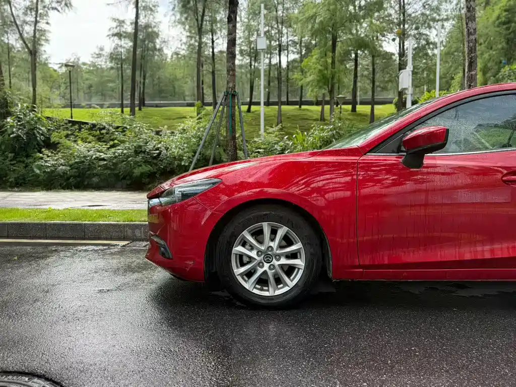 Mazda 3 Axela 2019 — фото 3