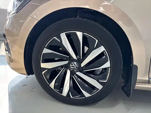 Volkswagen Passat 2022