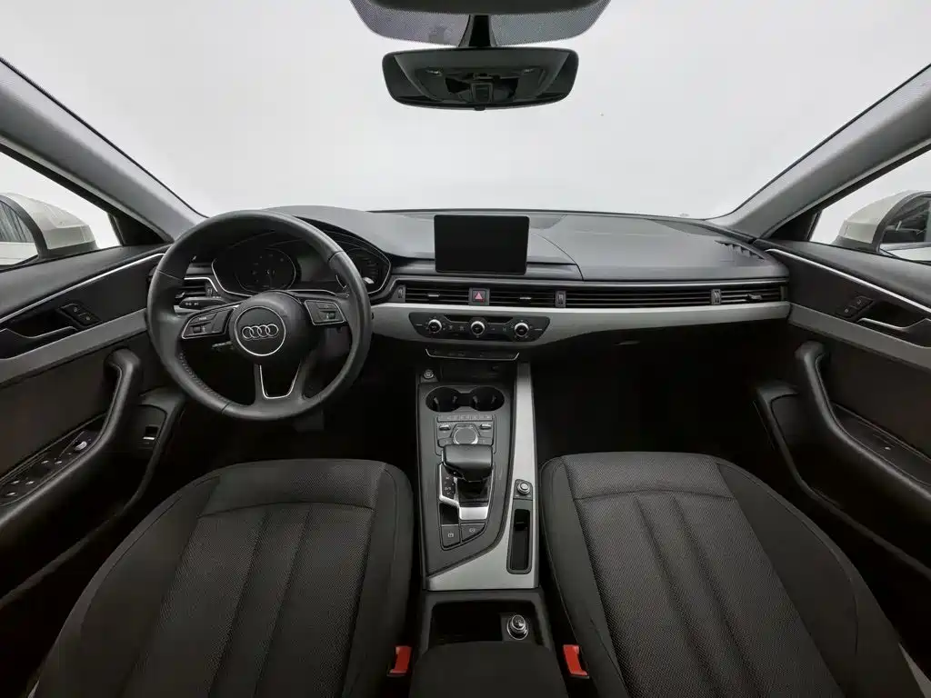 Audi A4L 2019 — фото 5