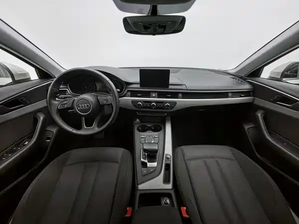 Audi A4L 2019