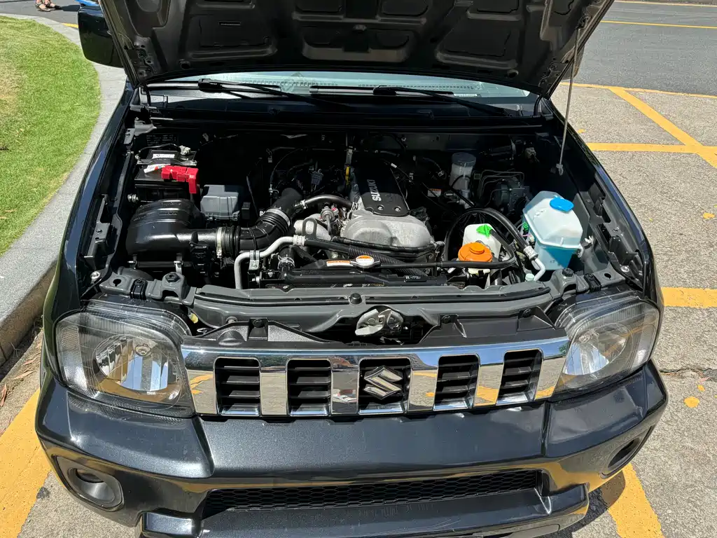 Suzuki Jimny 2018 — фото 16