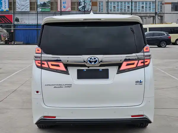 Toyota Vellfire 2021