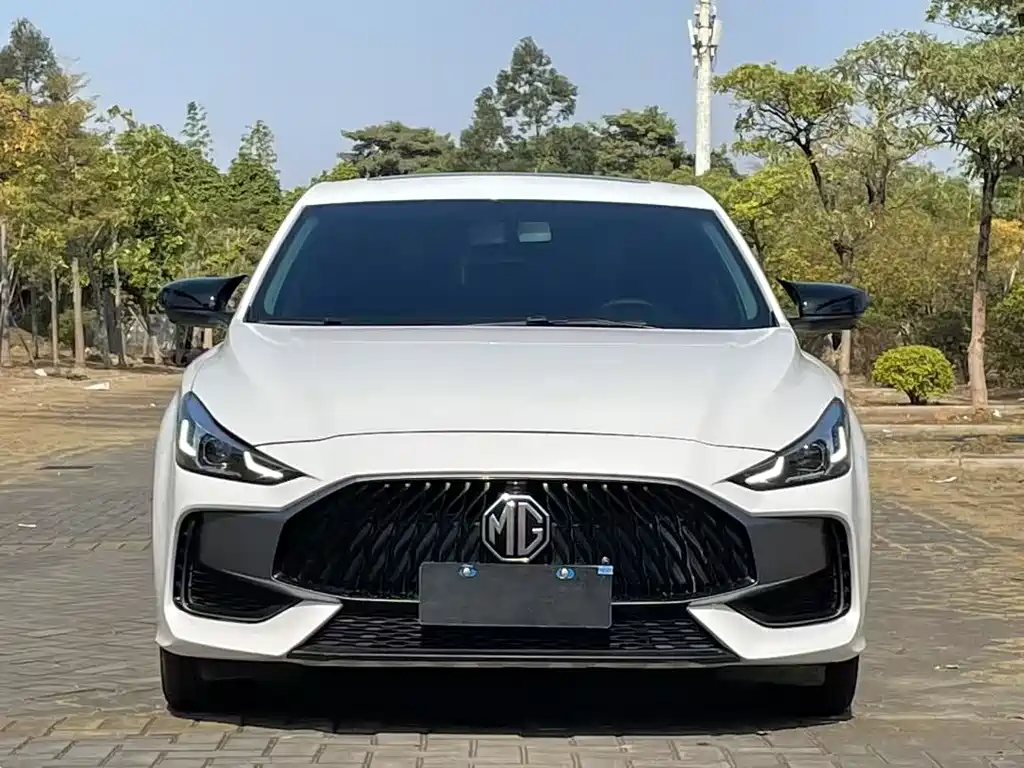 MG MG5 2021
