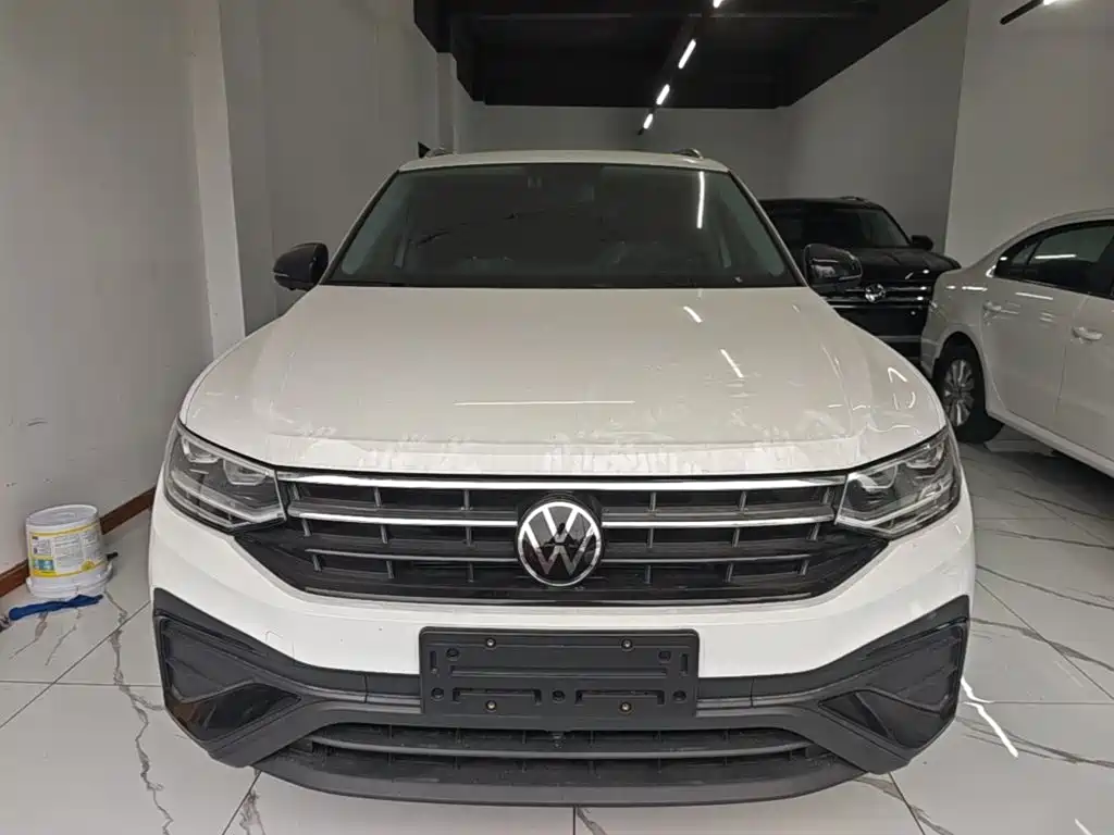 Volkswagen Tiguan L 2026 — фото 3
