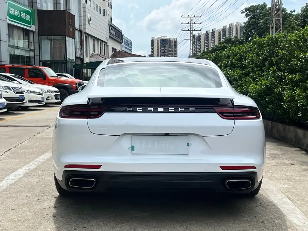 Porsche Panamera 2018 — фото 5