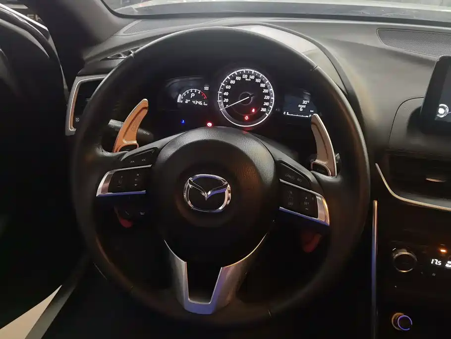 Mazda CX-4 2016 — фото 15