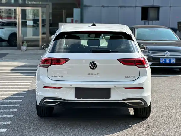Volkswagen Golf 2022