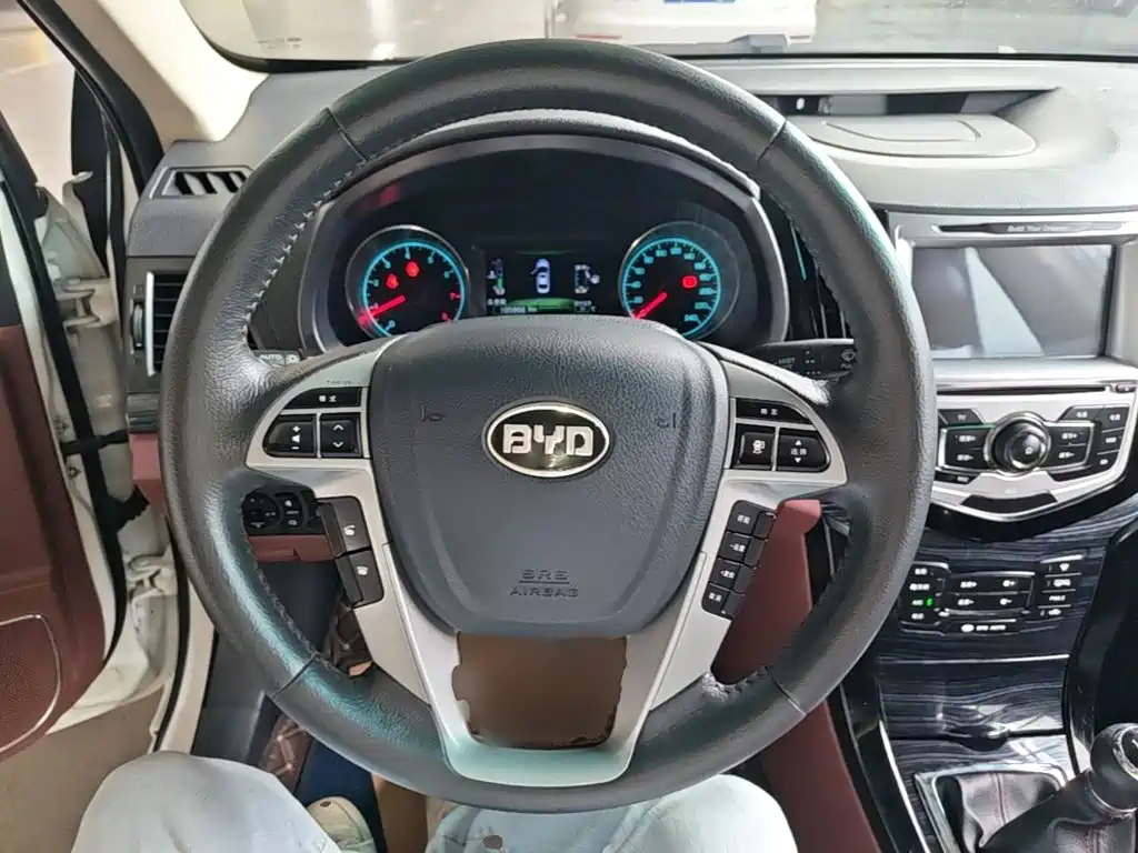 BYD Surui 2015 — фото 11
