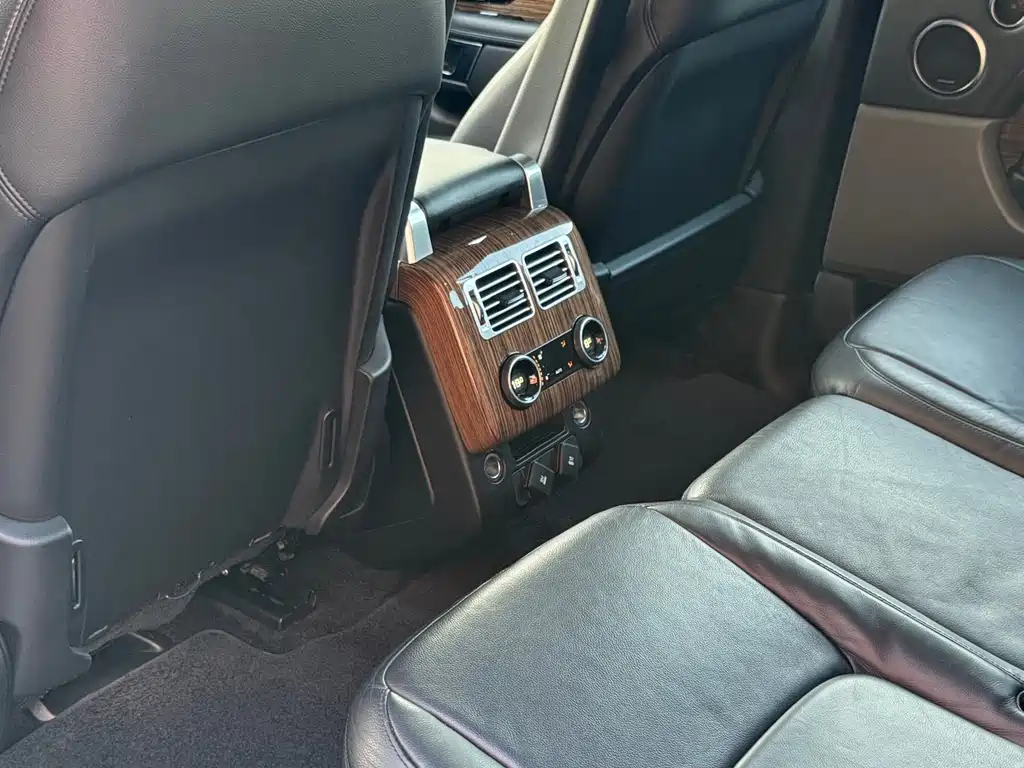 Land Rover Range Rover 2018 — фото 11