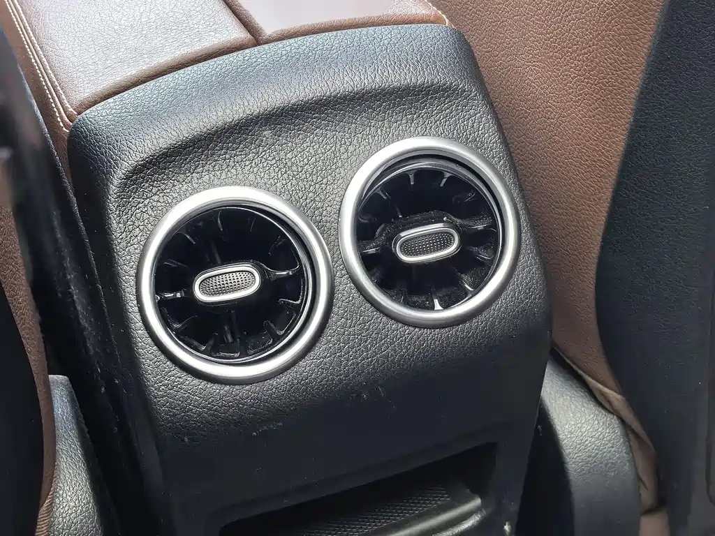 Mercedes-Benz GLB 2022 — фото 12