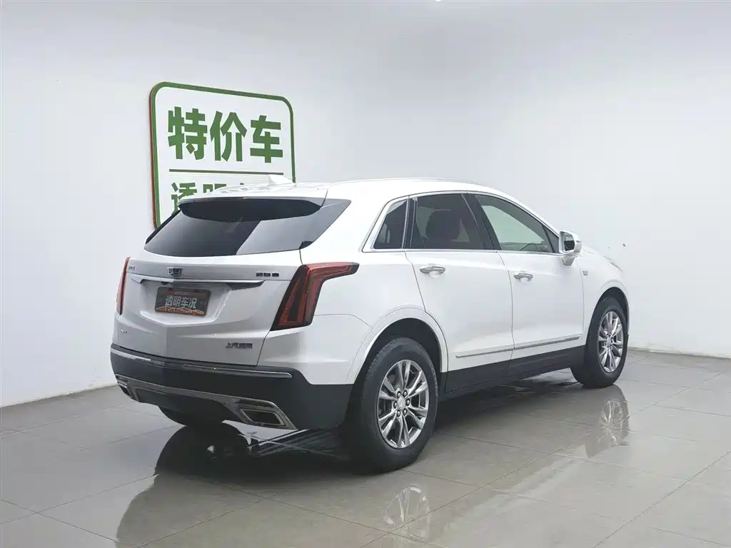 Cadillac XT5 2021 — фото 2