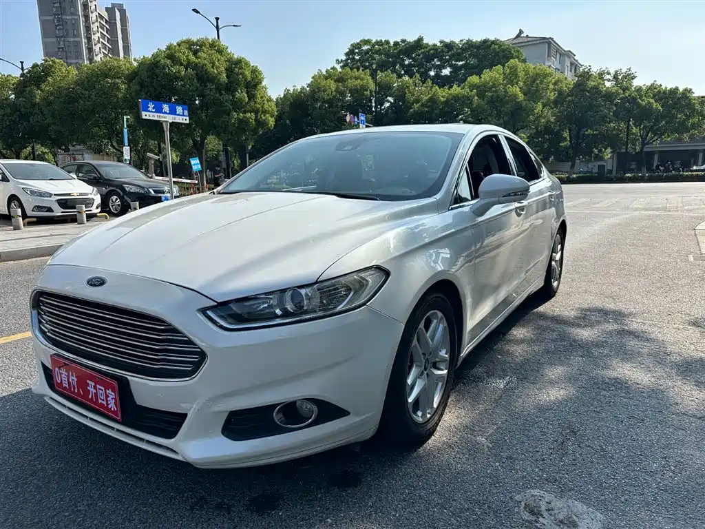 Ford Mondeo 2013 — фото 2