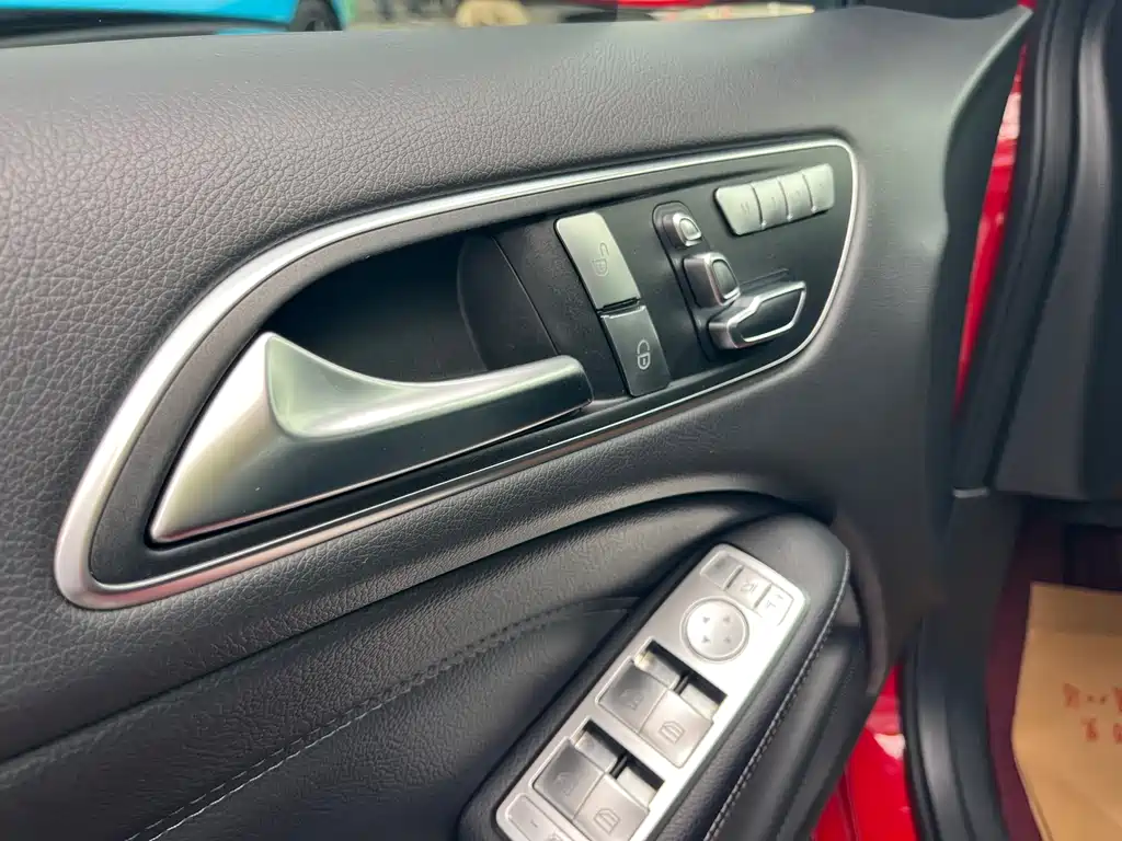 Mercedes-Benz B-Class 2018 — фото 13