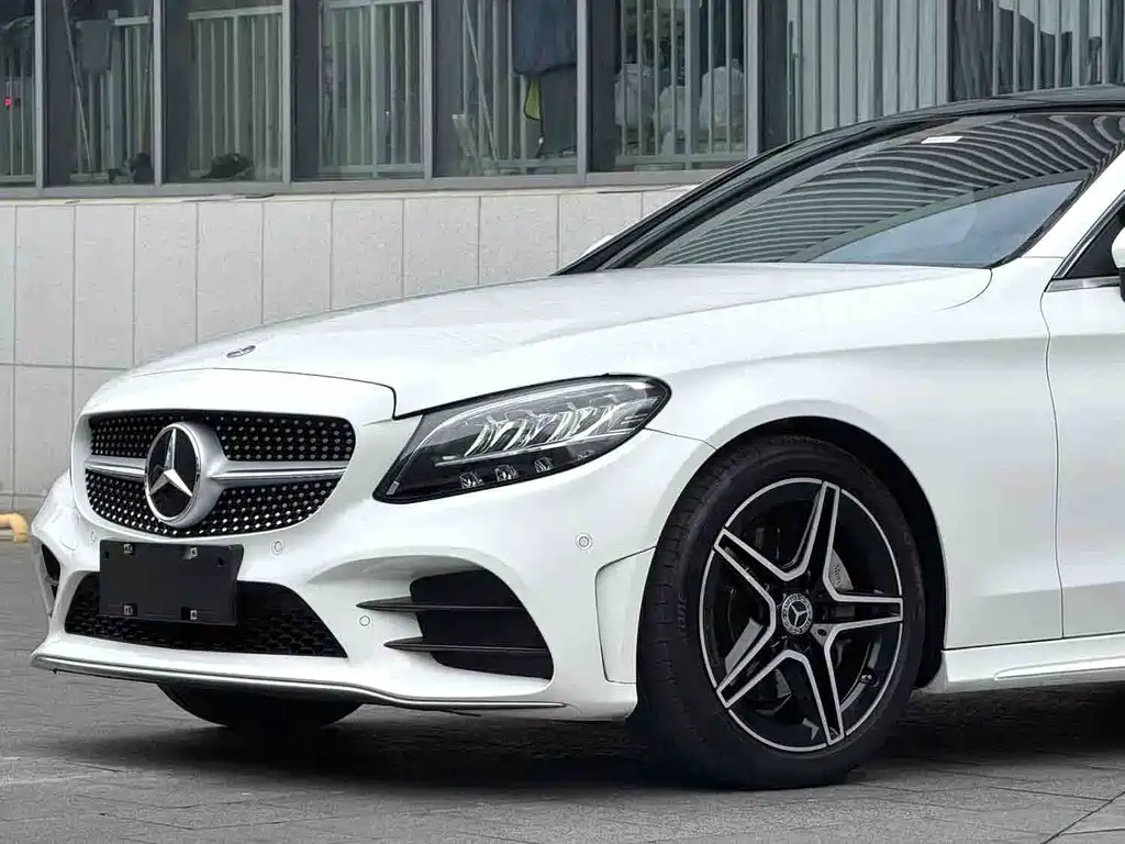 Mercedes-Benz C-Class 2020