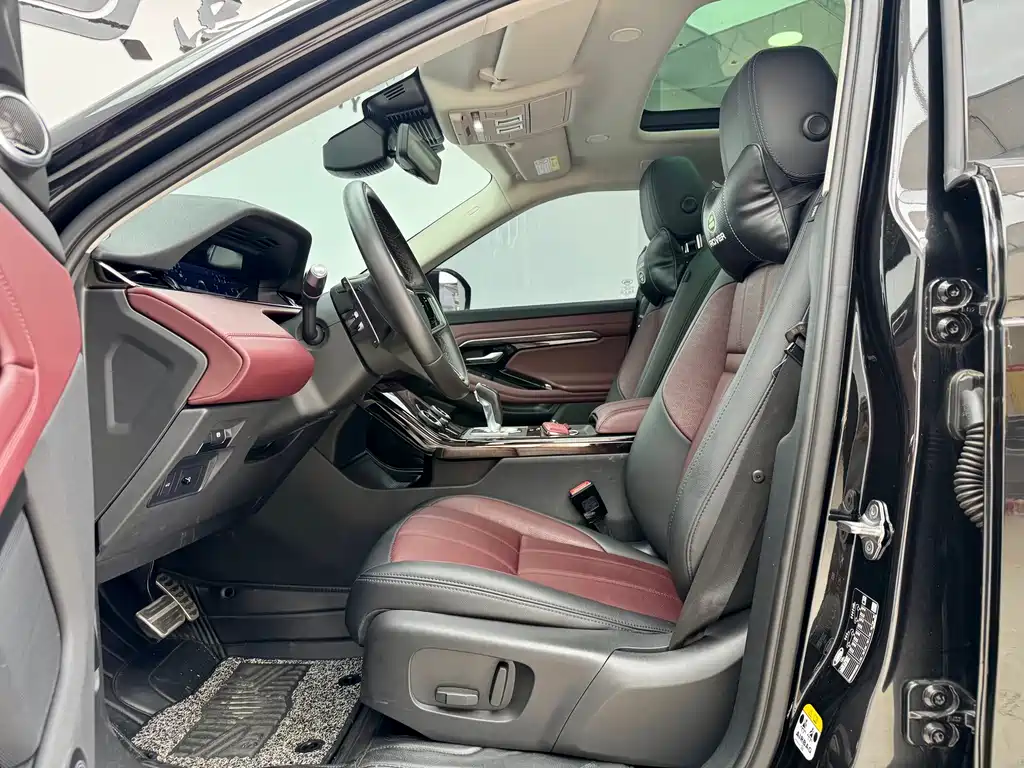 Land Rover Evoque 2022