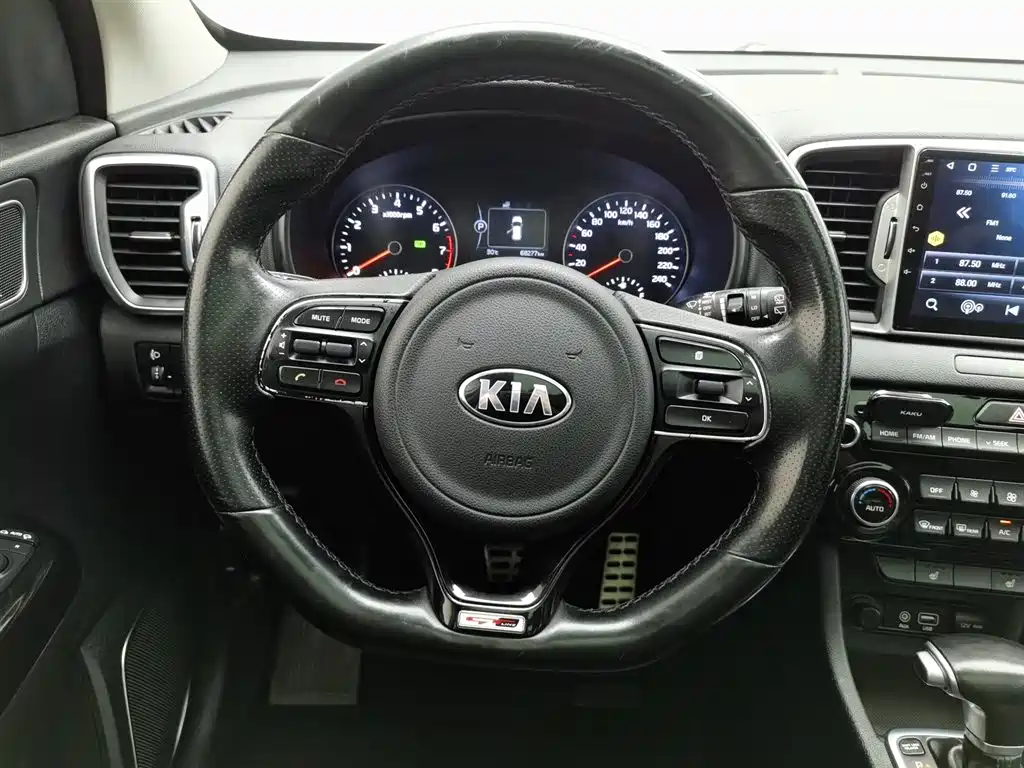 Kia KX5 2017 — фото 11