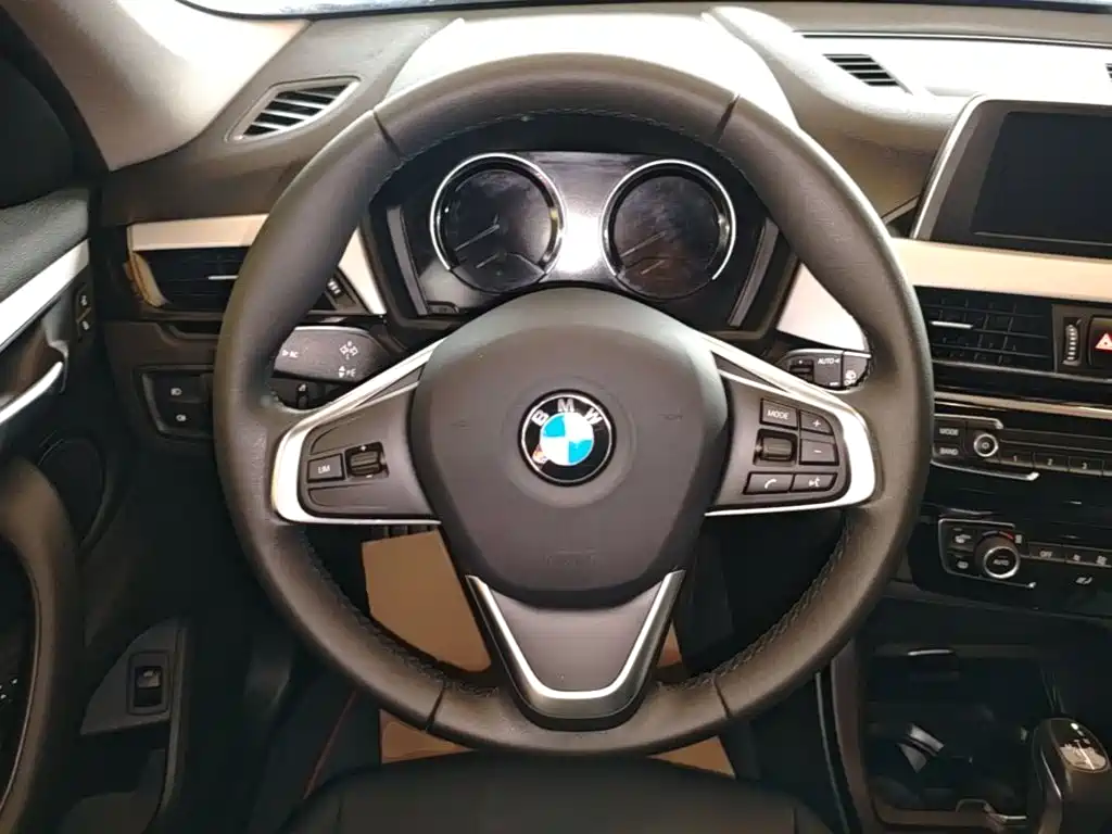 BMW X1 2019 — фото 11
