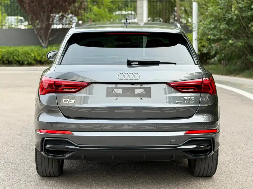 Audi Q3 2023 — фото 24