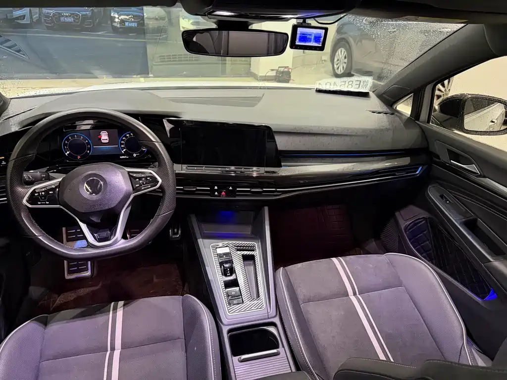 Volkswagen Golf 2022