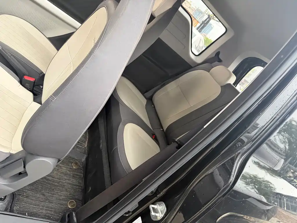 Geely Galaxy Panda 2025 — фото 3